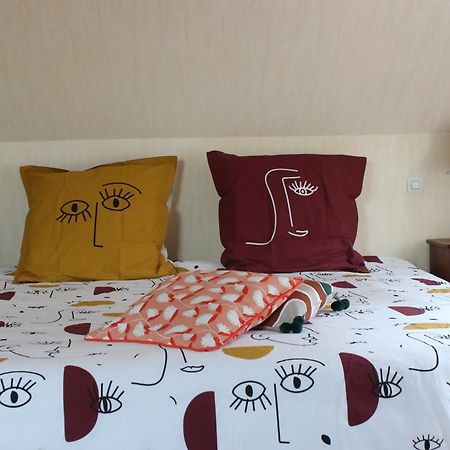 Bed and Breakfast Ma Gentilhommiere Croutoy Exterior foto